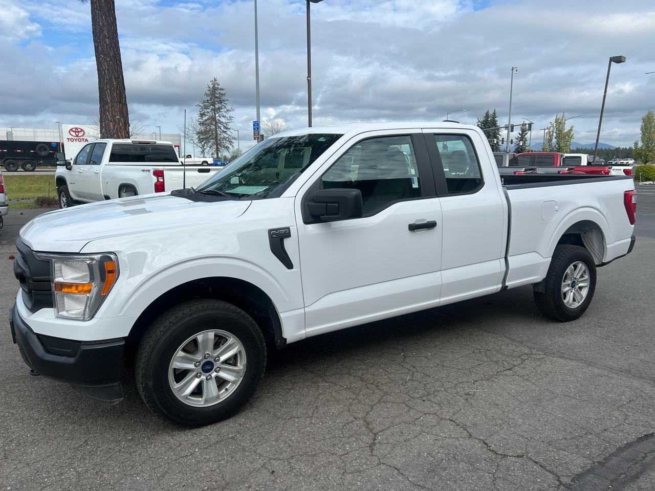 Ford F-150 4WD SuperCab 145" XL 2022