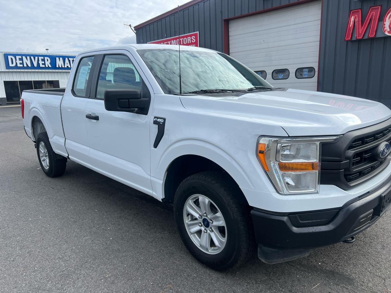 Ford F-150 4WD SuperCab 145" XL 2022