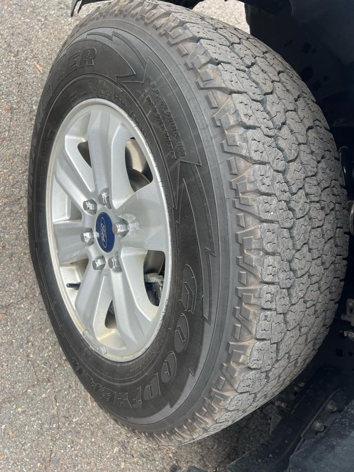 Ford F-150 4WD SuperCab 145" XL 2022