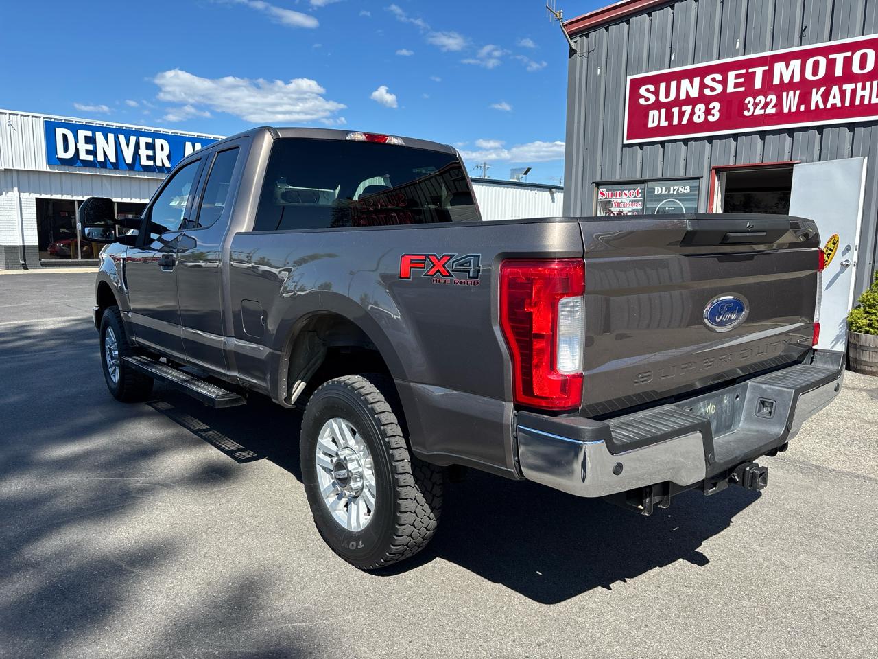 Ford Super Duty F-250 SRW XLT 4WD SuperCab 6.75' Box 2018