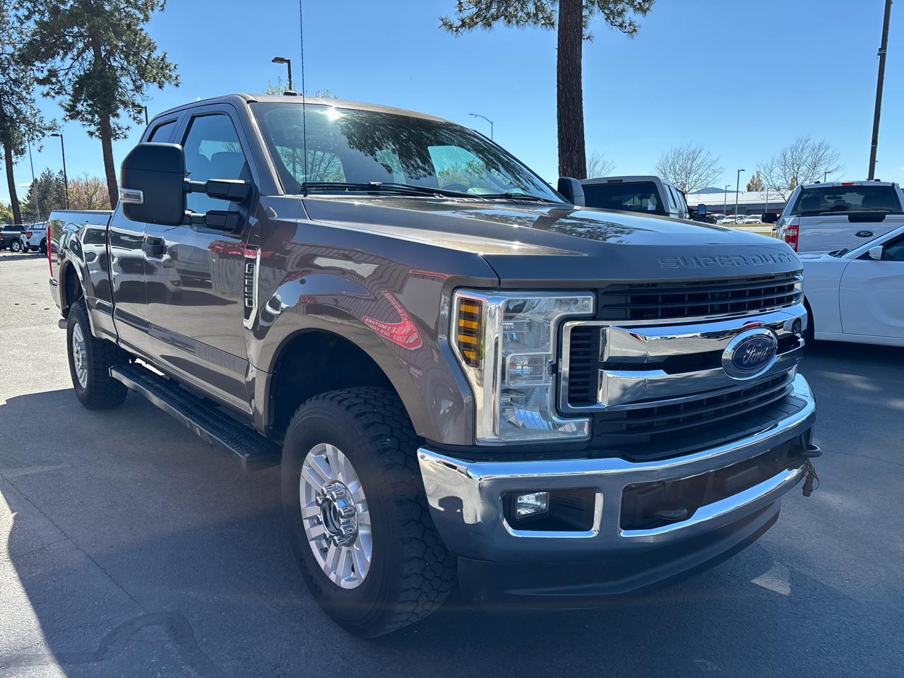 Ford Super Duty F-250 SRW XLT 4WD SuperCab 6.75' Box 2018