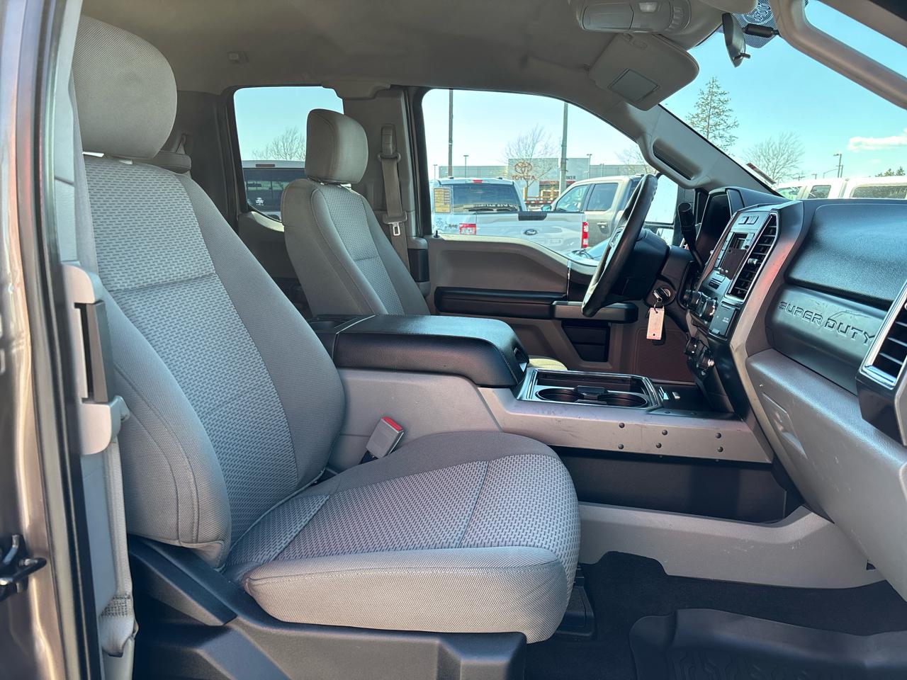 Ford Super Duty F-250 SRW XLT 4WD SuperCab 6.75' Box 2018