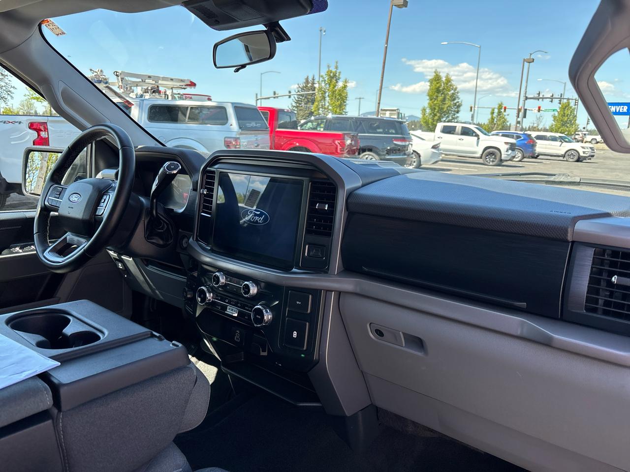Ford F-150 4WD SuperCrew 145" XLT 2025