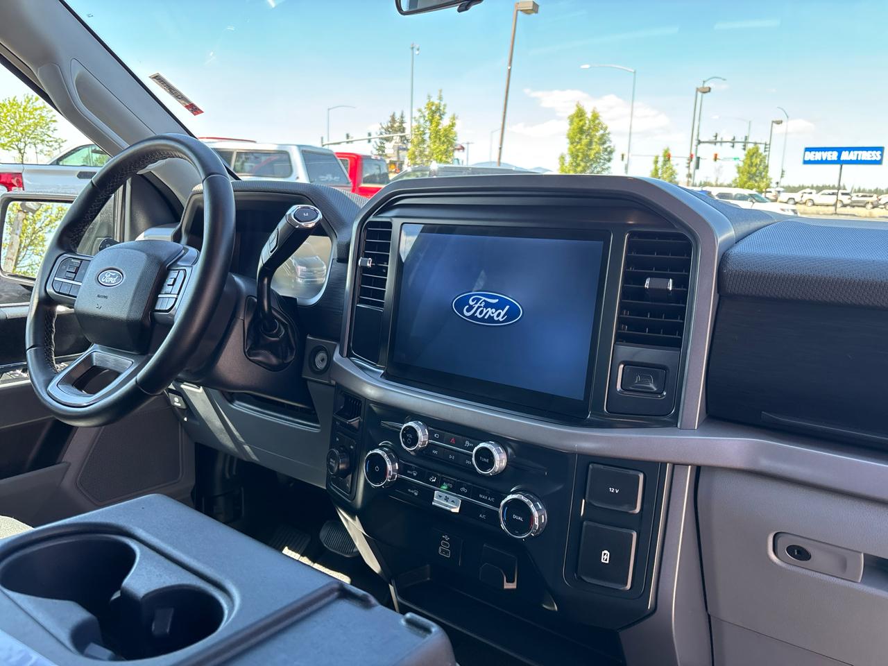 Ford F-150 4WD SuperCrew 145" XLT 2025
