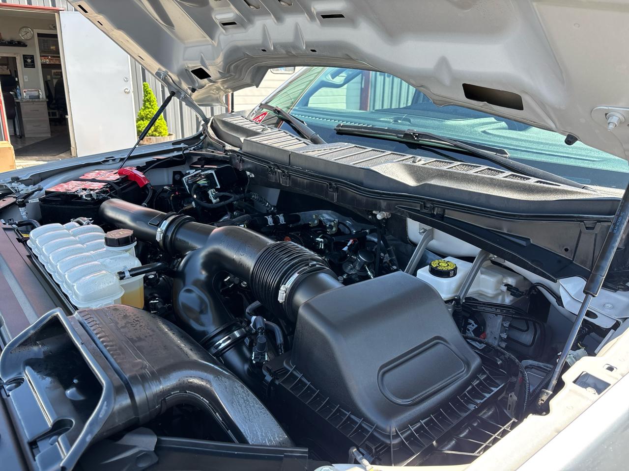 Ford F-150 4WD SuperCrew 145" XLT 2025