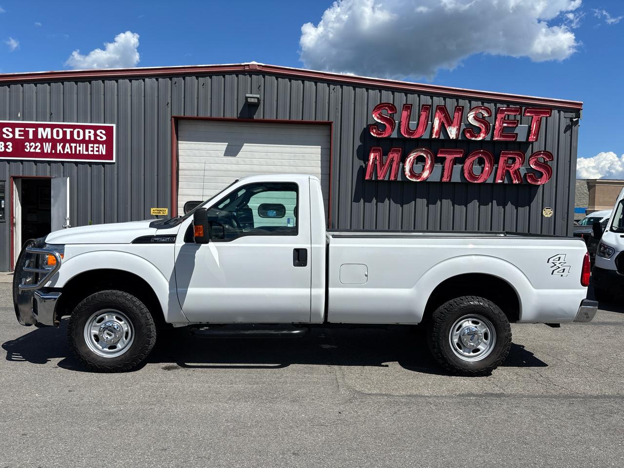 Ford Super Duty F-250 SRW 4WD Reg Cab 137" XL 2016
