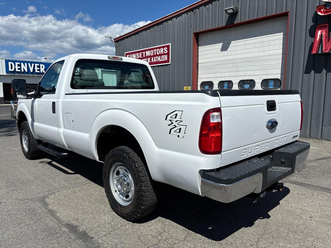 Ford Super Duty F-250 SRW 4WD Reg Cab 137" XL 2016