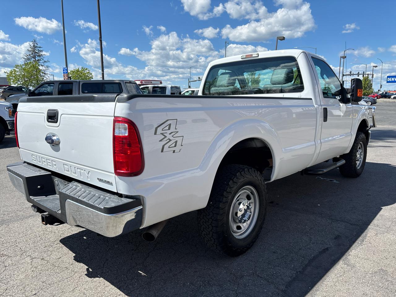 Ford Super Duty F-250 SRW 4WD Reg Cab 137" XL 2016