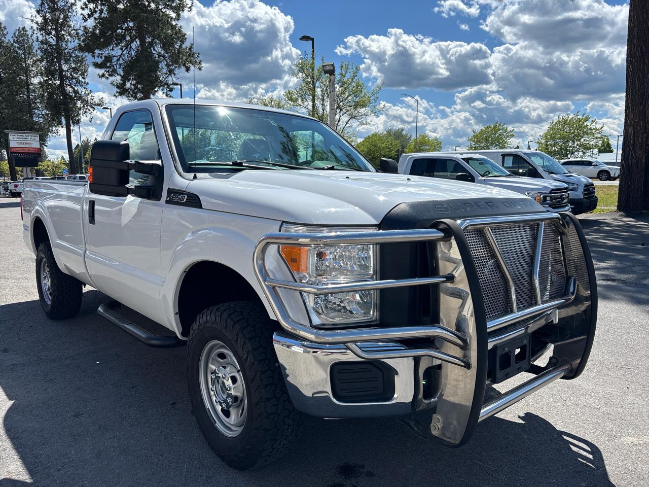Ford Super Duty F-250 SRW 4WD Reg Cab 137" XL 2016