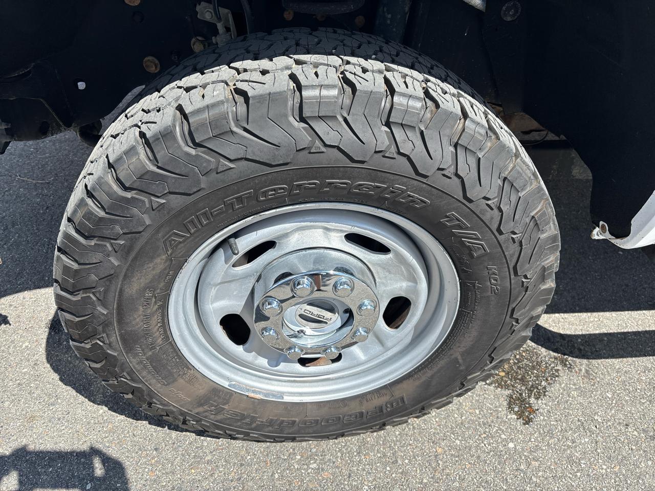 Ford Super Duty F-250 SRW 4WD Reg Cab 137" XL 2016