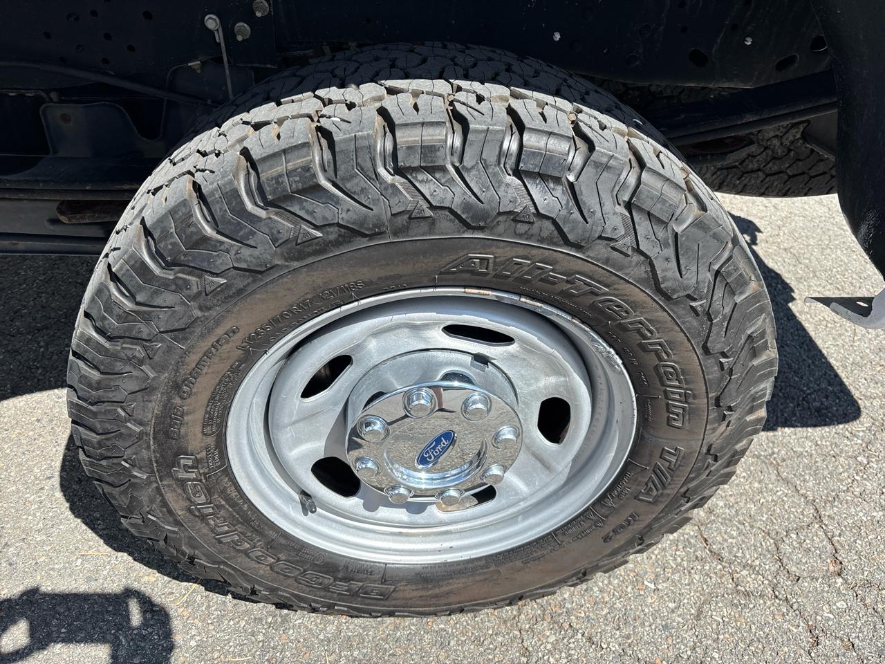 Ford Super Duty F-250 SRW 4WD Reg Cab 137" XL 2016