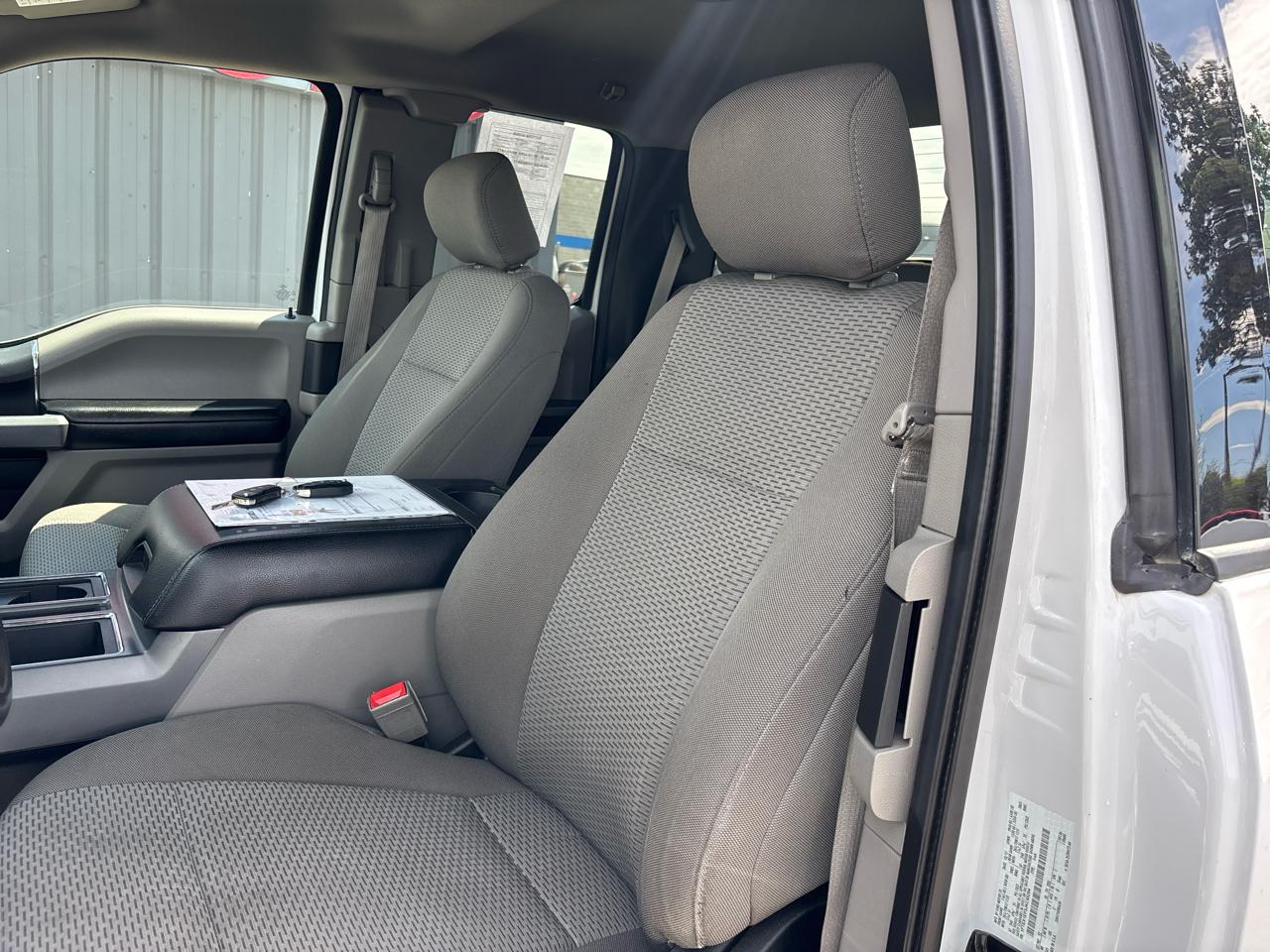Ford F-150 4WD SuperCab 145" XLT 2018