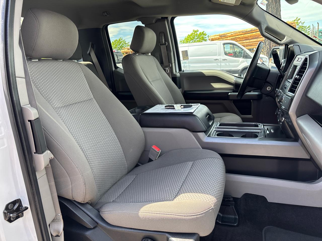 Ford F-150 4WD SuperCab 145" XLT 2018