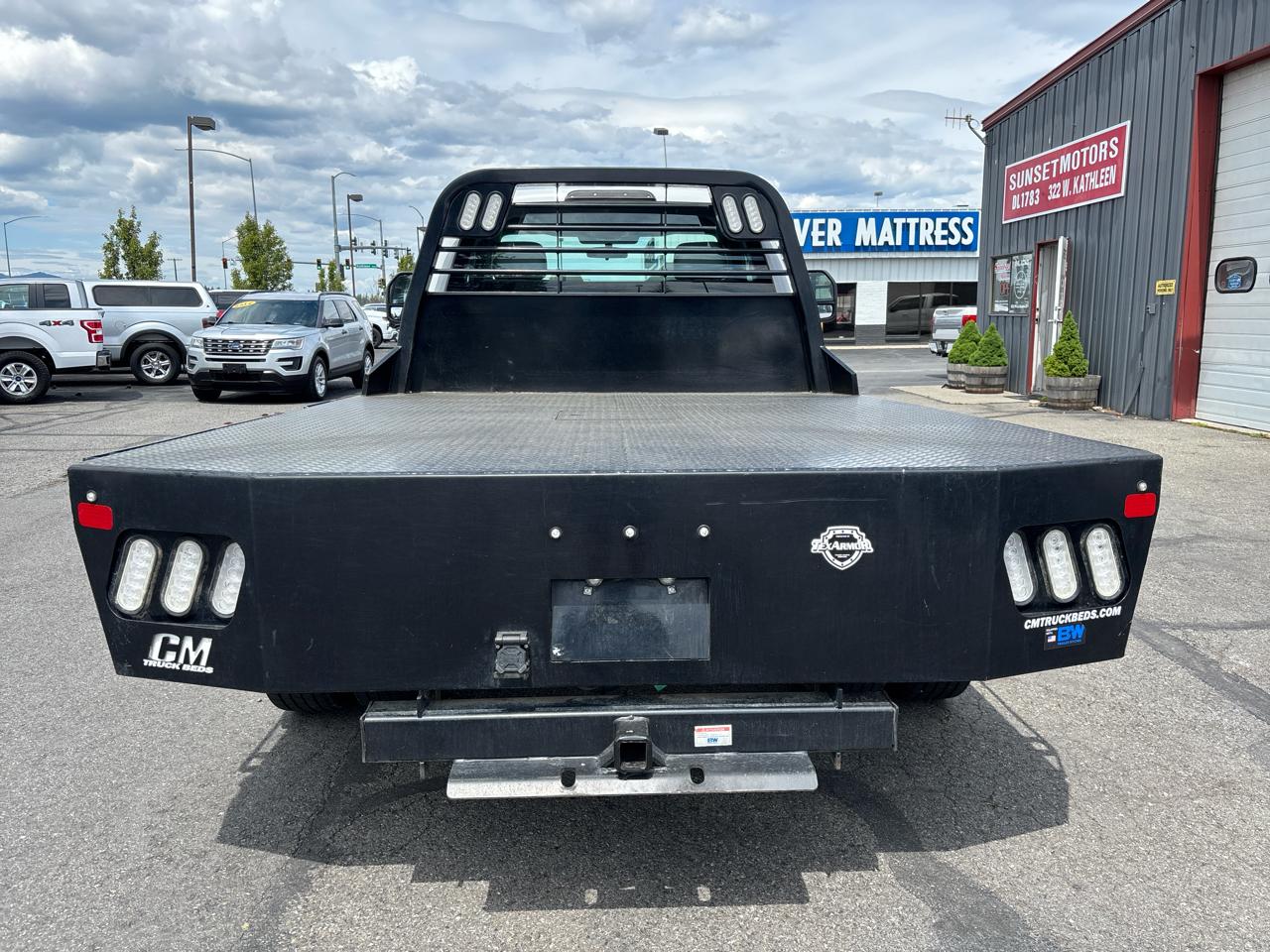 Ford Super Duty F-350 DRW XL 2WD Reg Cab 145" WB 60" CA 2019