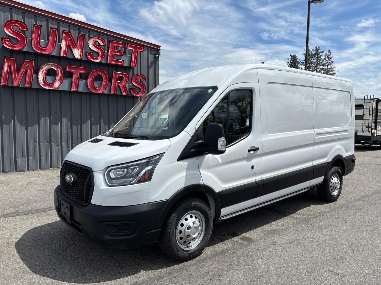 Ford Transit Cargo Van T-250 148" Med Rf 9070 GVWR AWD 2024