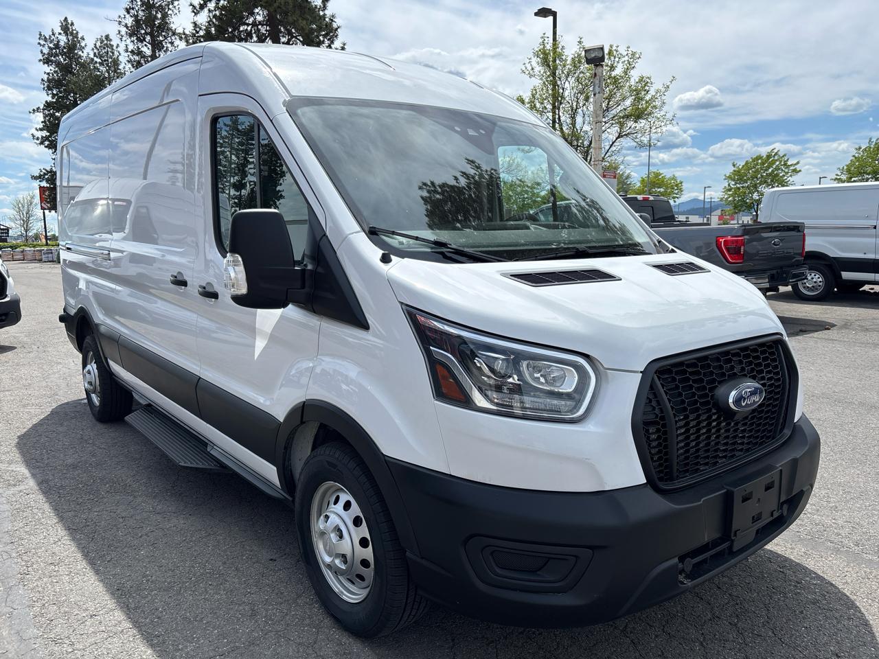Ford Transit Cargo Van T-250 148" Med Rf 9070 GVWR AWD 2024