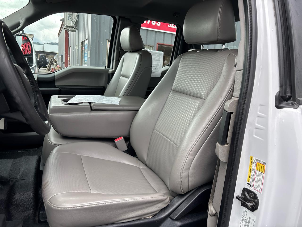 Ford Super Duty F-350 SRW XL 4WD SuperCab 8' Box 2017