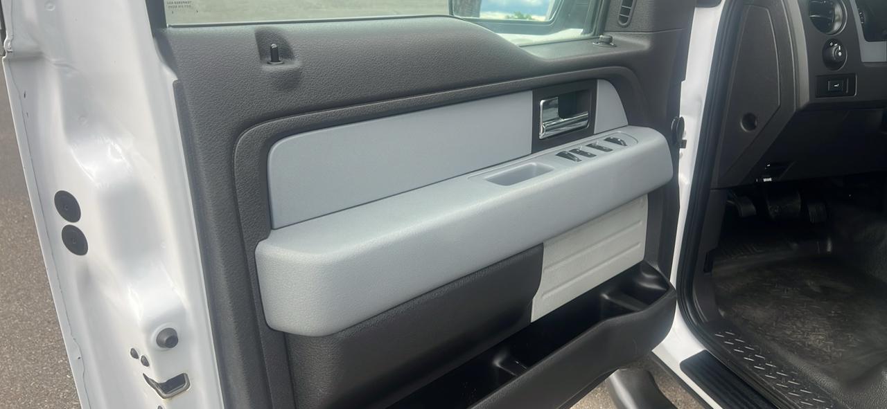 Ford F-150 4WD SuperCab 145" XL 2014