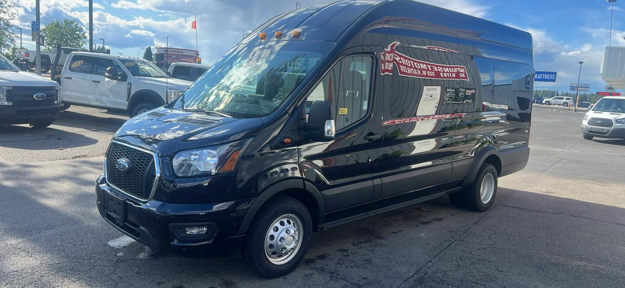 Ford Transit Passenger Wagon T-350 HD 148" EL High Roof XLT DRW AWD 2024