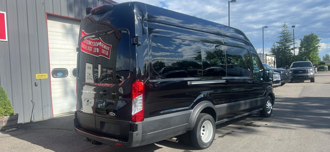 Ford Transit Passenger Wagon T-350 HD 148" EL High Roof XLT DRW AWD 2024