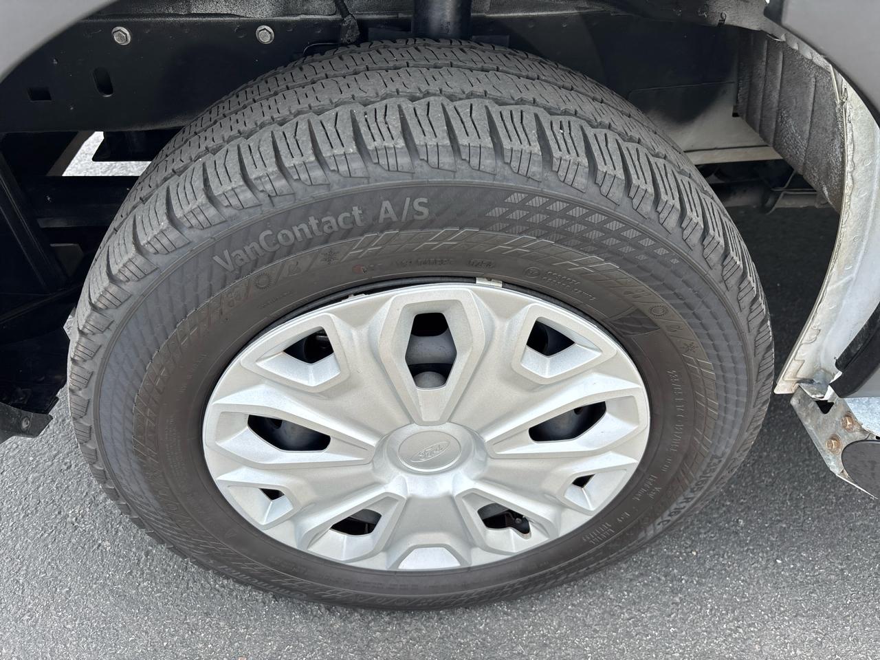 Ford Transit Cargo Van T-250 130" Low Rf 9070 GVWR RWD 2024