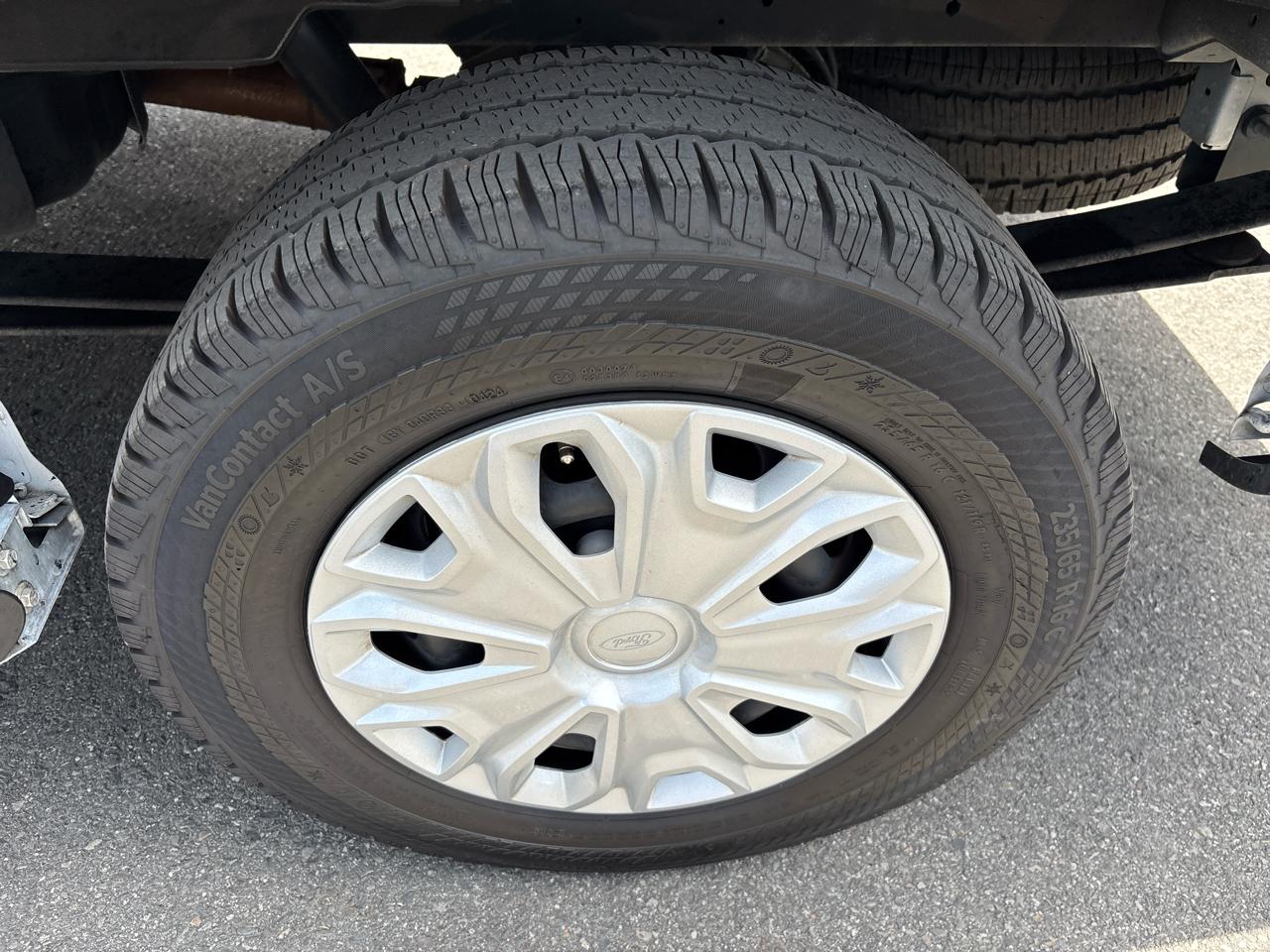 Ford Transit Cargo Van T-250 130" Low Rf 9070 GVWR RWD 2024