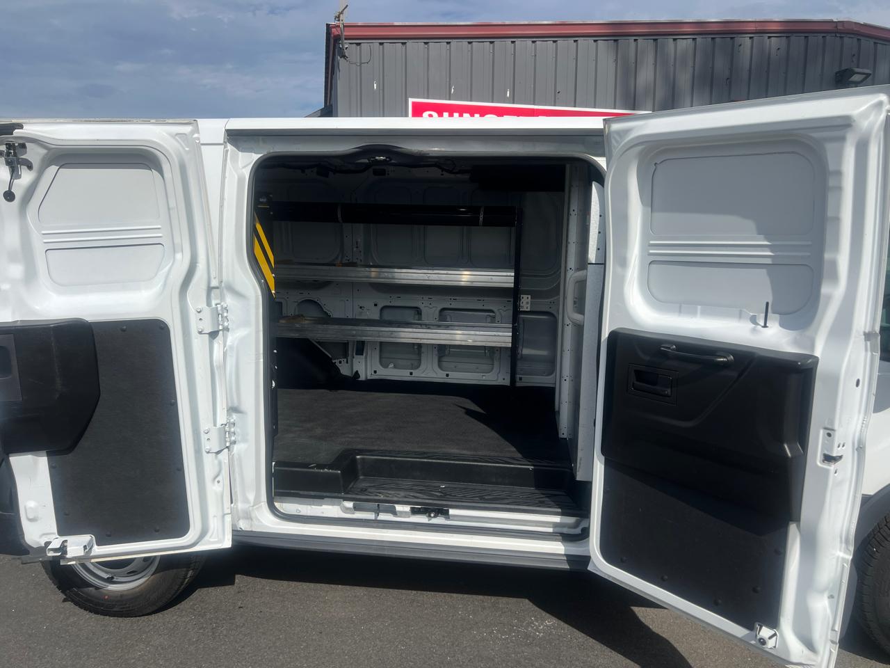 Ford Transit Van T-150 130" Low Rf 8600 GVWR Swing-Out RH Dr 2018