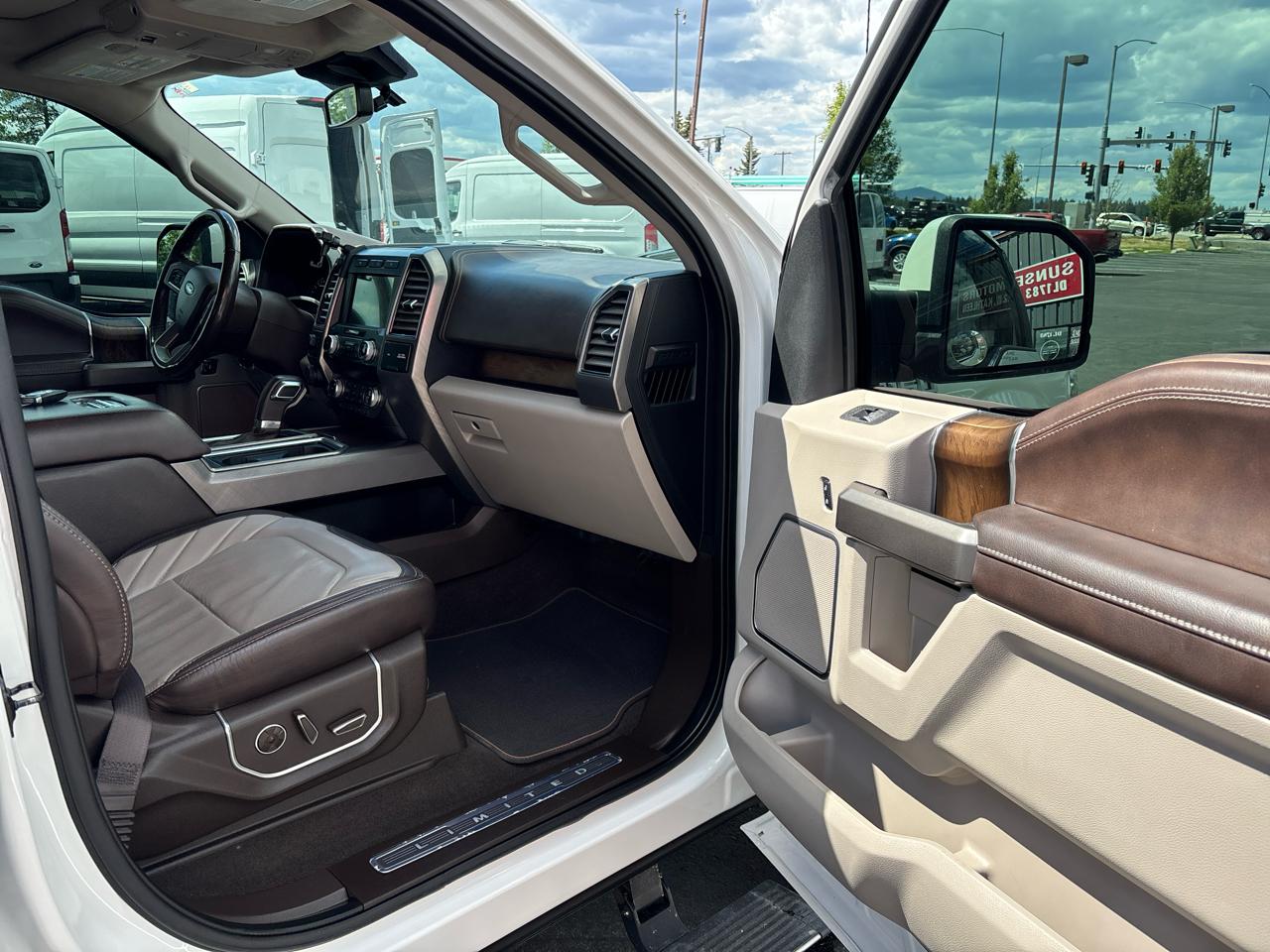 Ford F-150 4WD SuperCrew 145" Limited 2019
