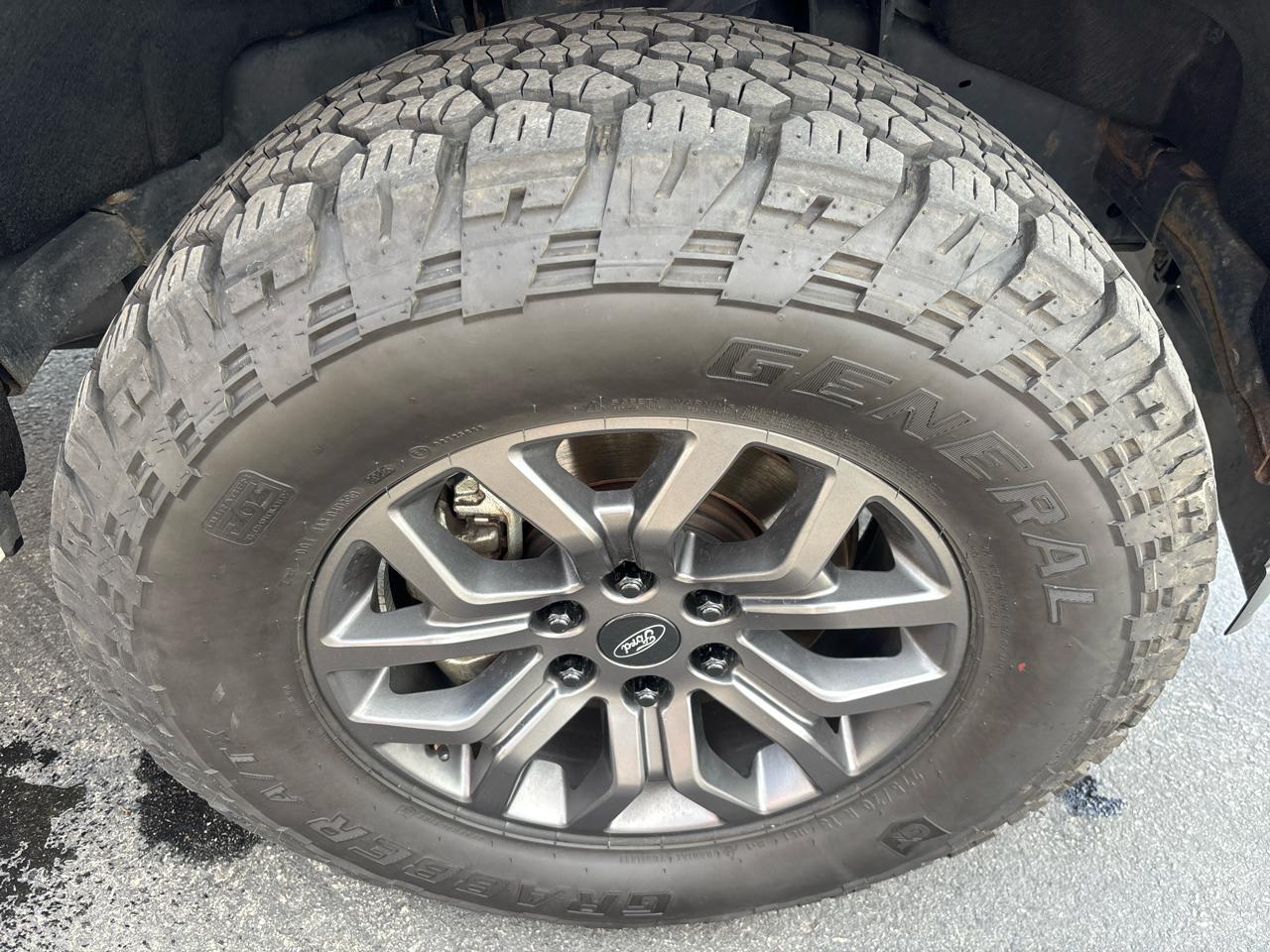 Ford F-150 4WD SuperCrew 145" Limited 2019
