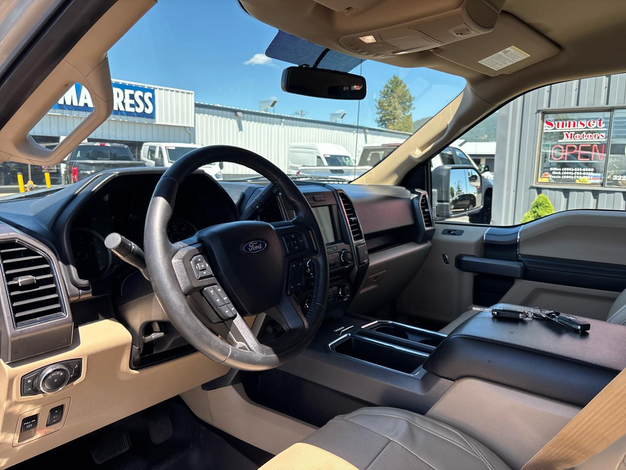 Ford F-150 4WD SuperCrew 157" XLT 2018