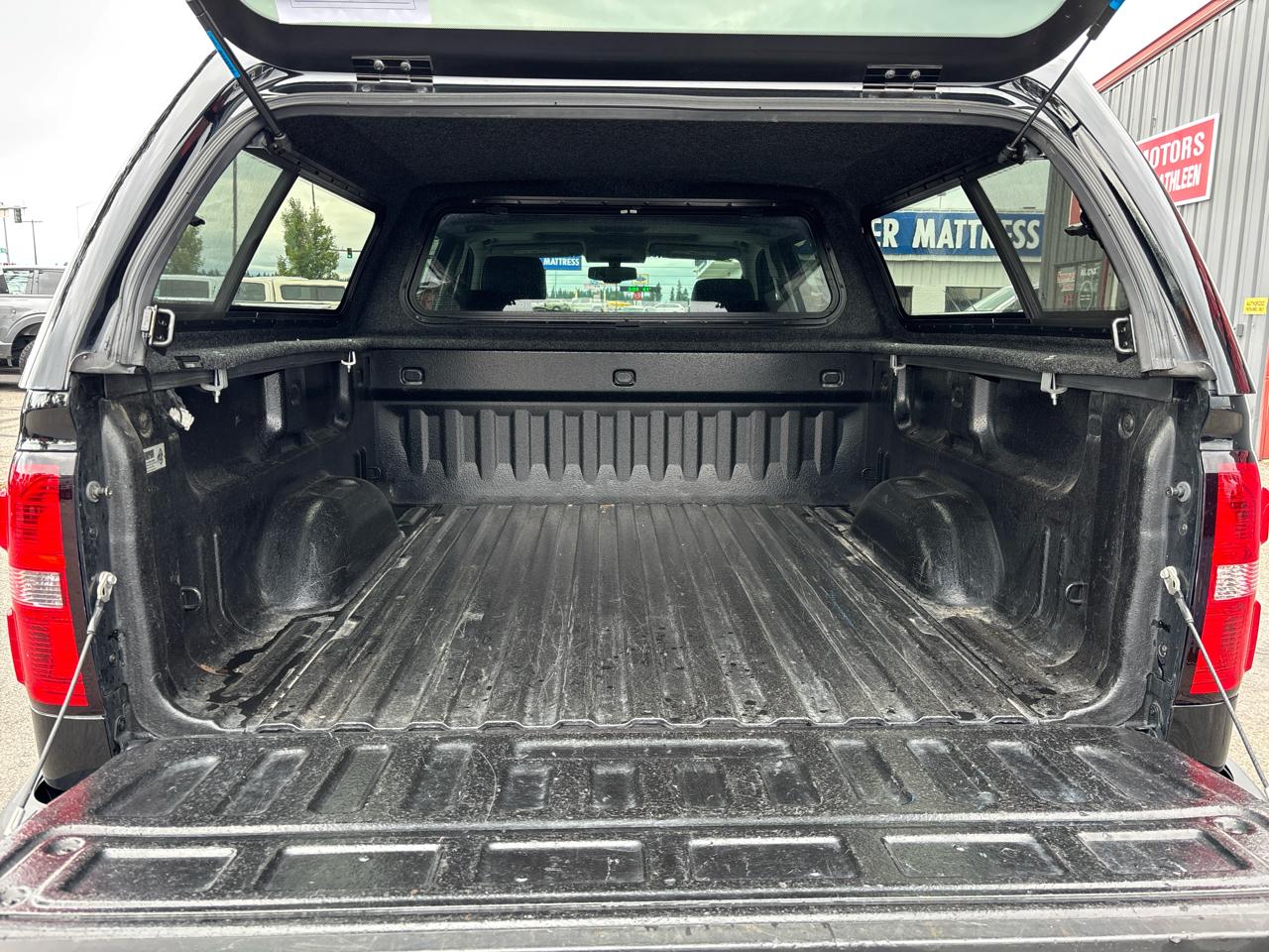 GMC Sierra 1500 4WD Crew Cab 143.5" SLT 2014