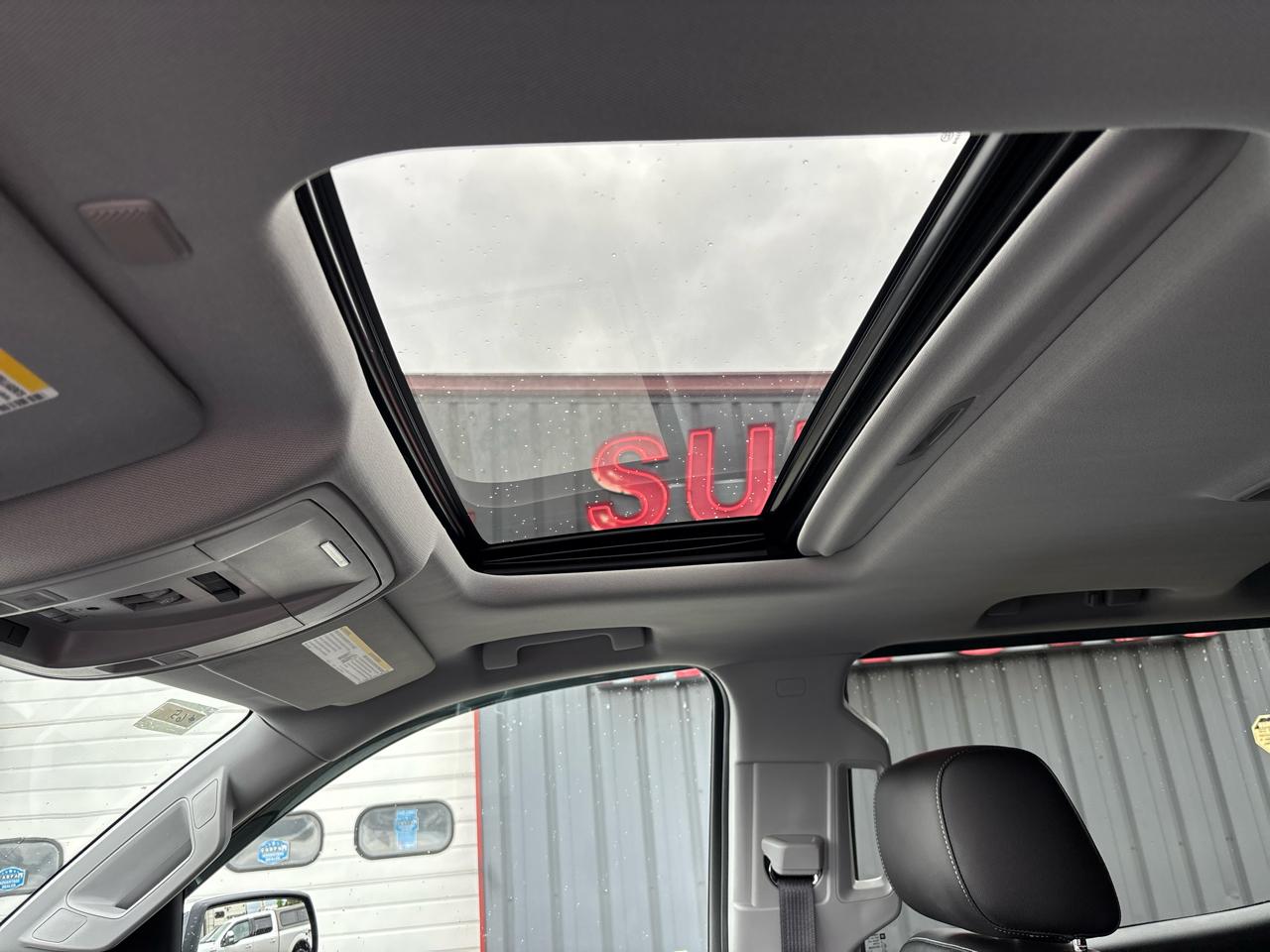 GMC Sierra 1500 4WD Crew Cab 143.5" SLT 2014