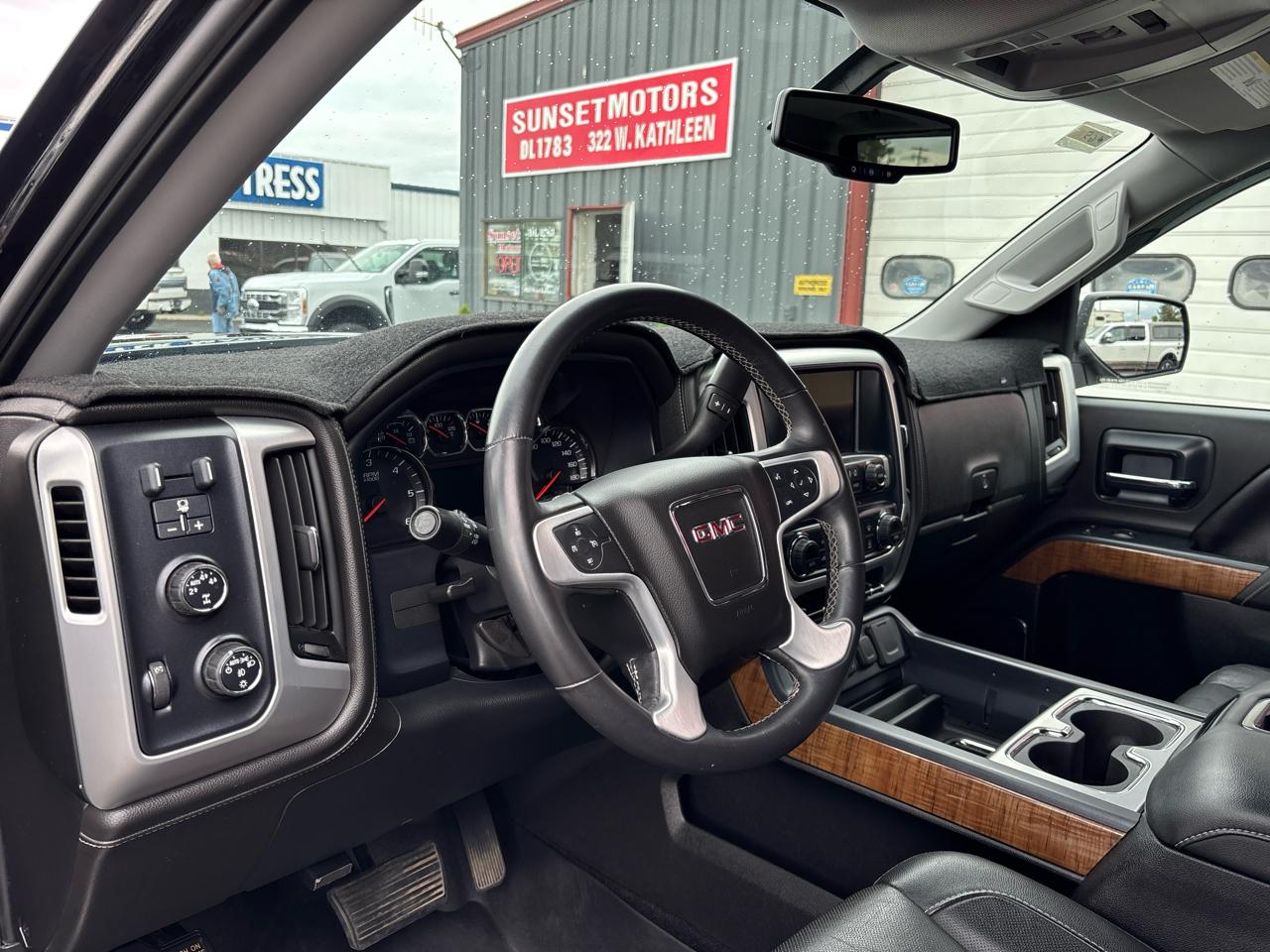 GMC Sierra 1500 4WD Crew Cab 143.5" SLT 2014