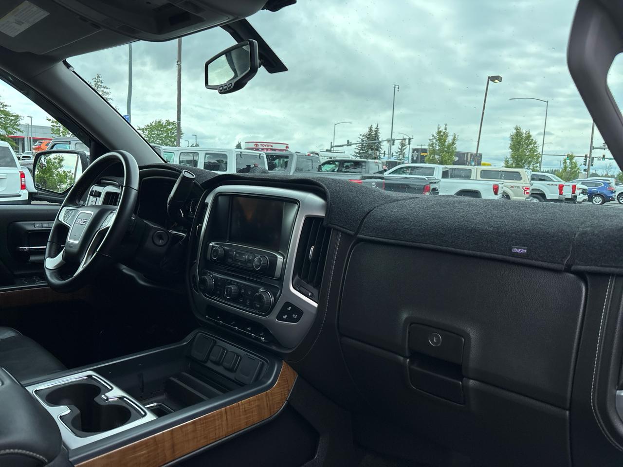 GMC Sierra 1500 4WD Crew Cab 143.5" SLT 2014