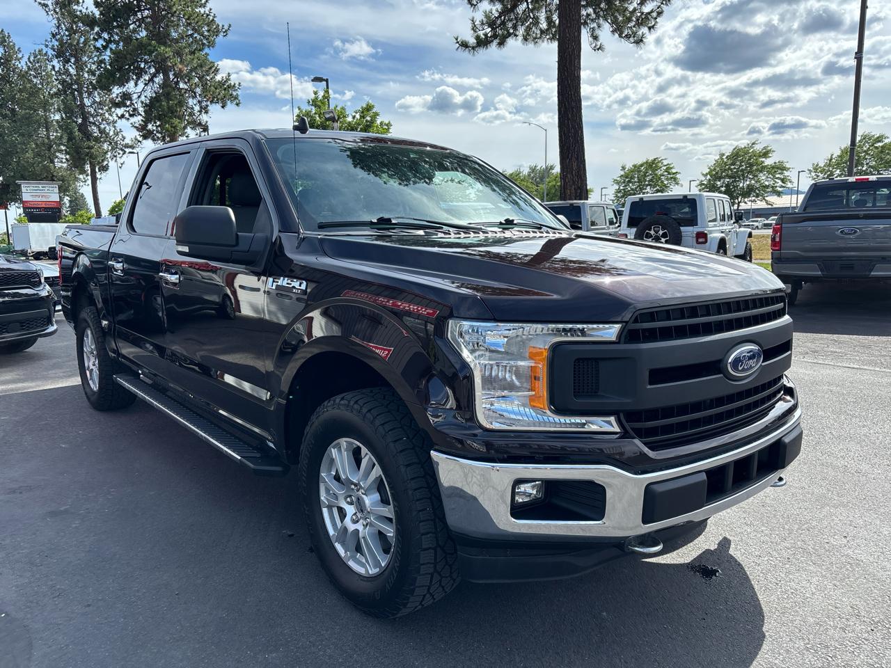 Ford F-150 4WD SuperCrew 145" XLT 2019