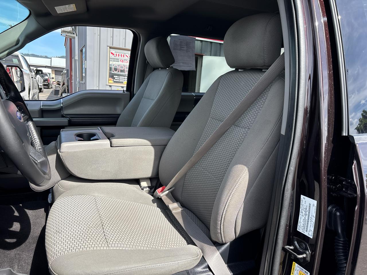 Ford F-150 4WD SuperCrew 145" XLT 2019