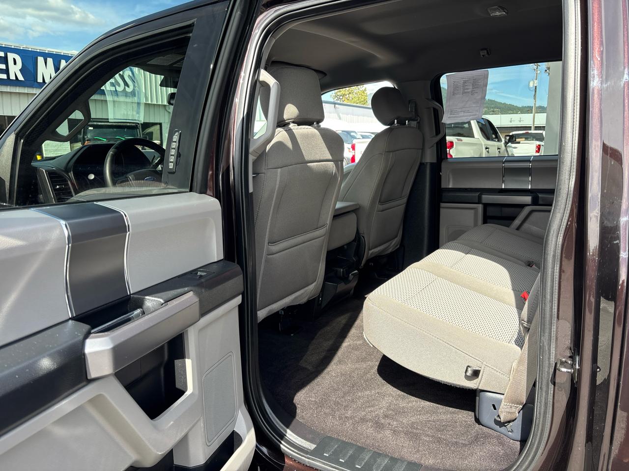 Ford F-150 4WD SuperCrew 145" XLT 2019