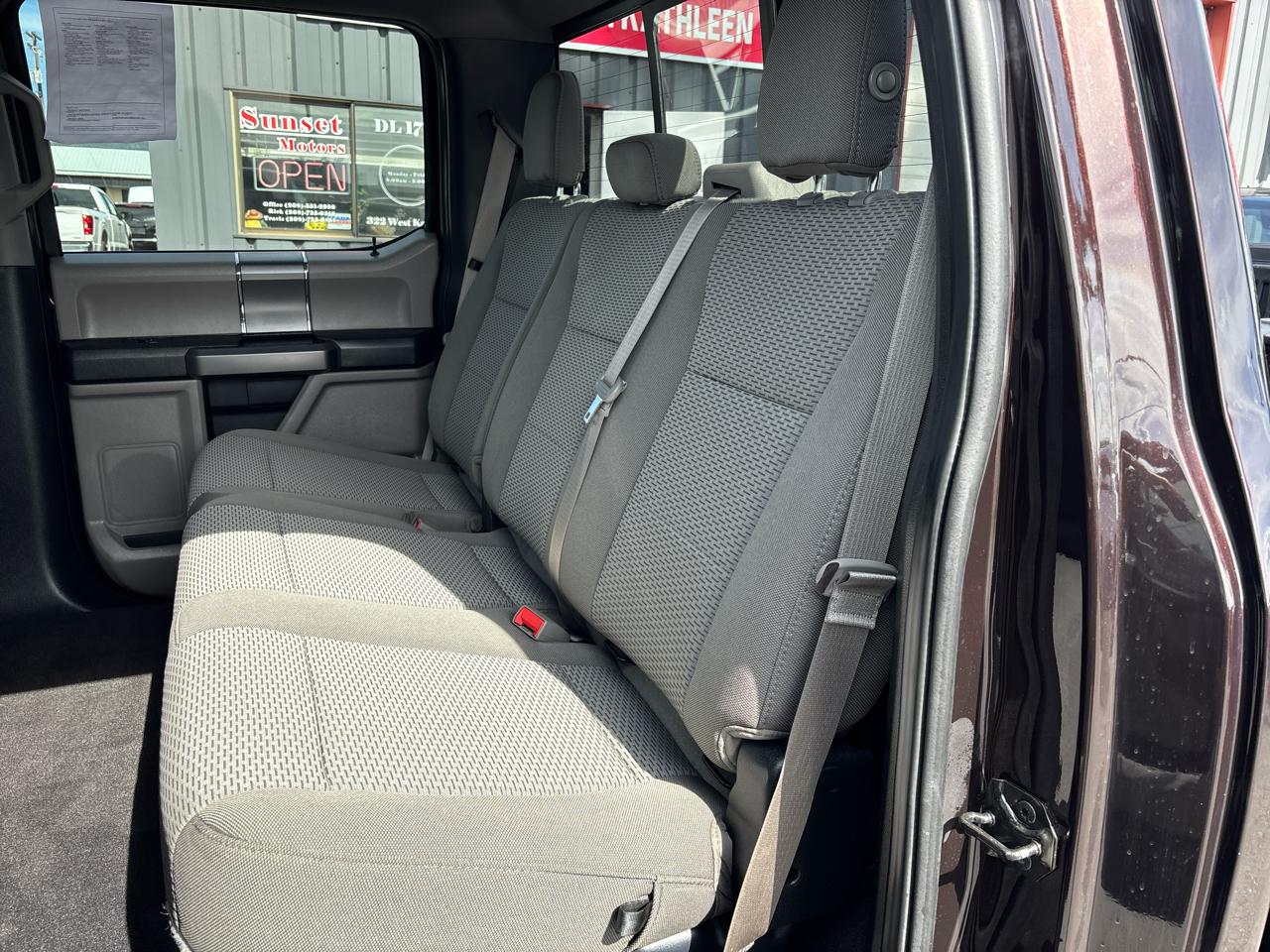 Ford F-150 4WD SuperCrew 145" XLT 2019