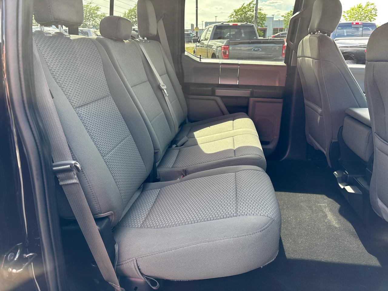 Ford F-150 4WD SuperCrew 145" XLT 2019