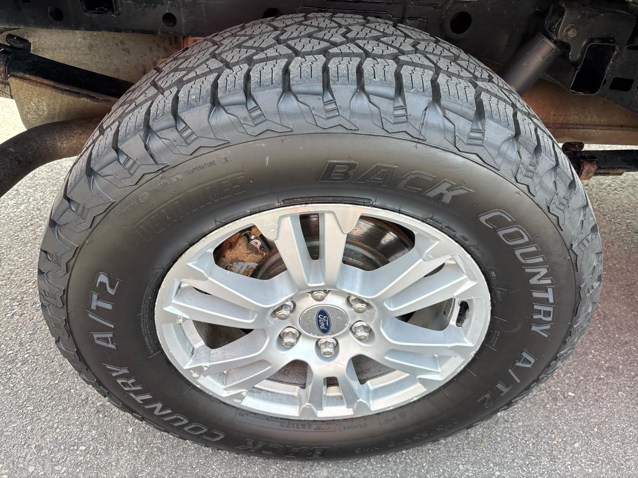 Ford F-150 4WD SuperCrew 145" XLT 2019