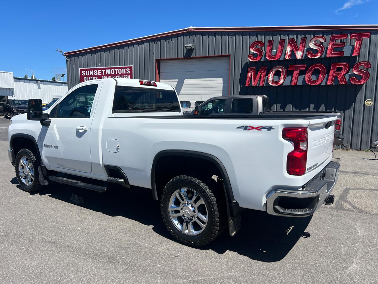 Chevrolet Silverado 3500HD 4WD Reg Cab 142" LT 2024