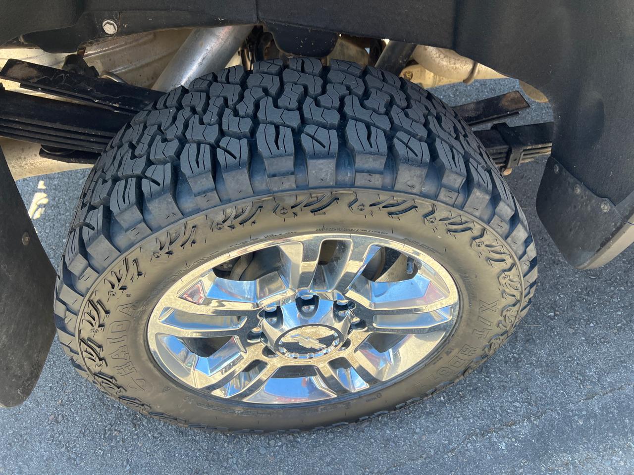 Chevrolet Silverado 3500HD 4WD Reg Cab 142" LT 2024