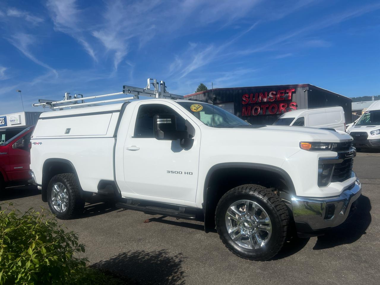 2024 Chevrolet Silverado 3500HD 4WD Reg Cab 142" LT