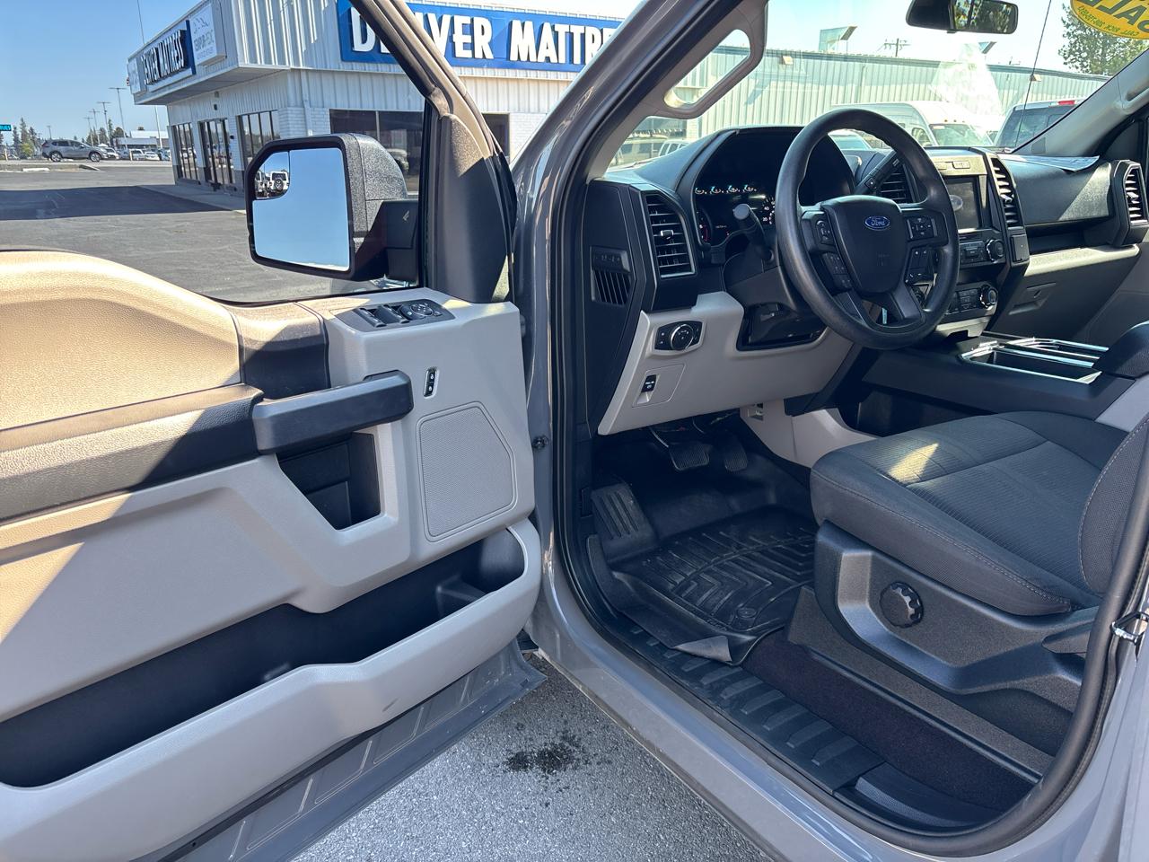 Ford F-150 4WD SuperCrew 145" STX 2020