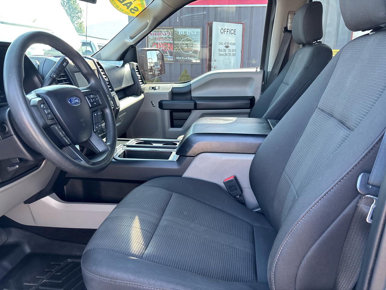 Ford F-150 4WD SuperCrew 145" STX 2020