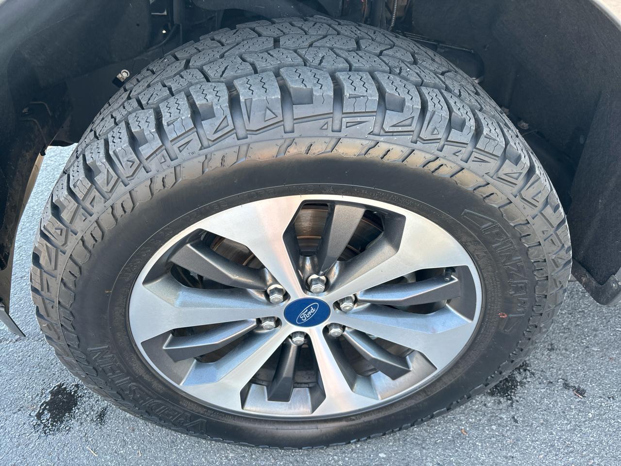 Ford F-150 4WD SuperCrew 145" STX 2020