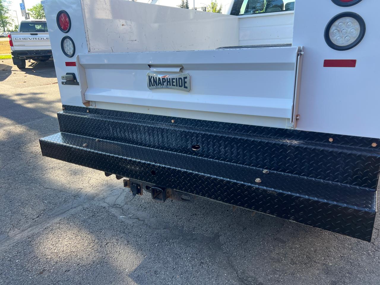 Ford Super Duty F-350 SRW XL 4WD SuperCab 8' Box 2017