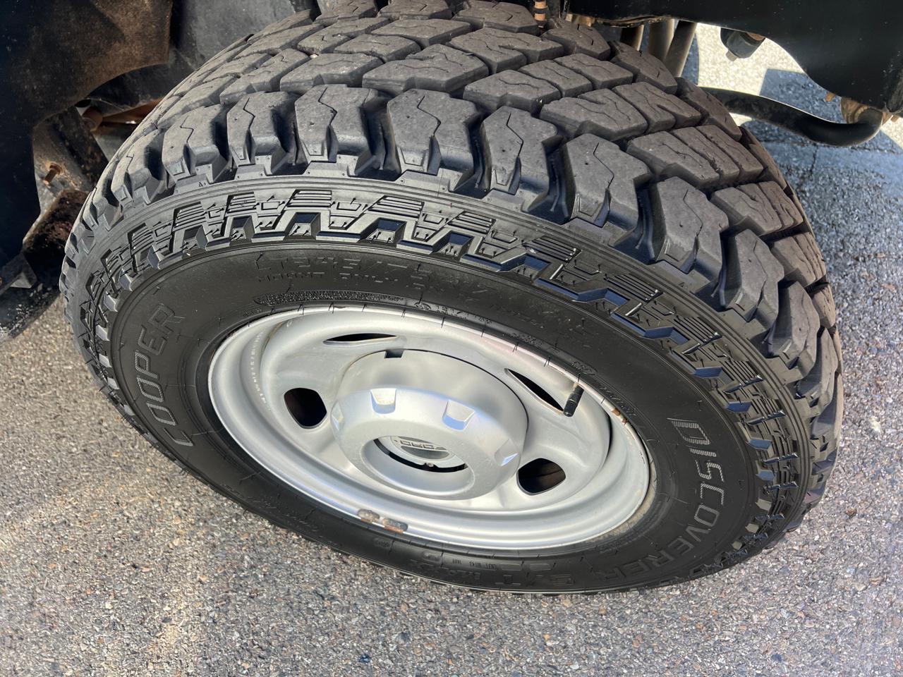 Ford Super Duty F-350 SRW XL 4WD SuperCab 8' Box 2017
