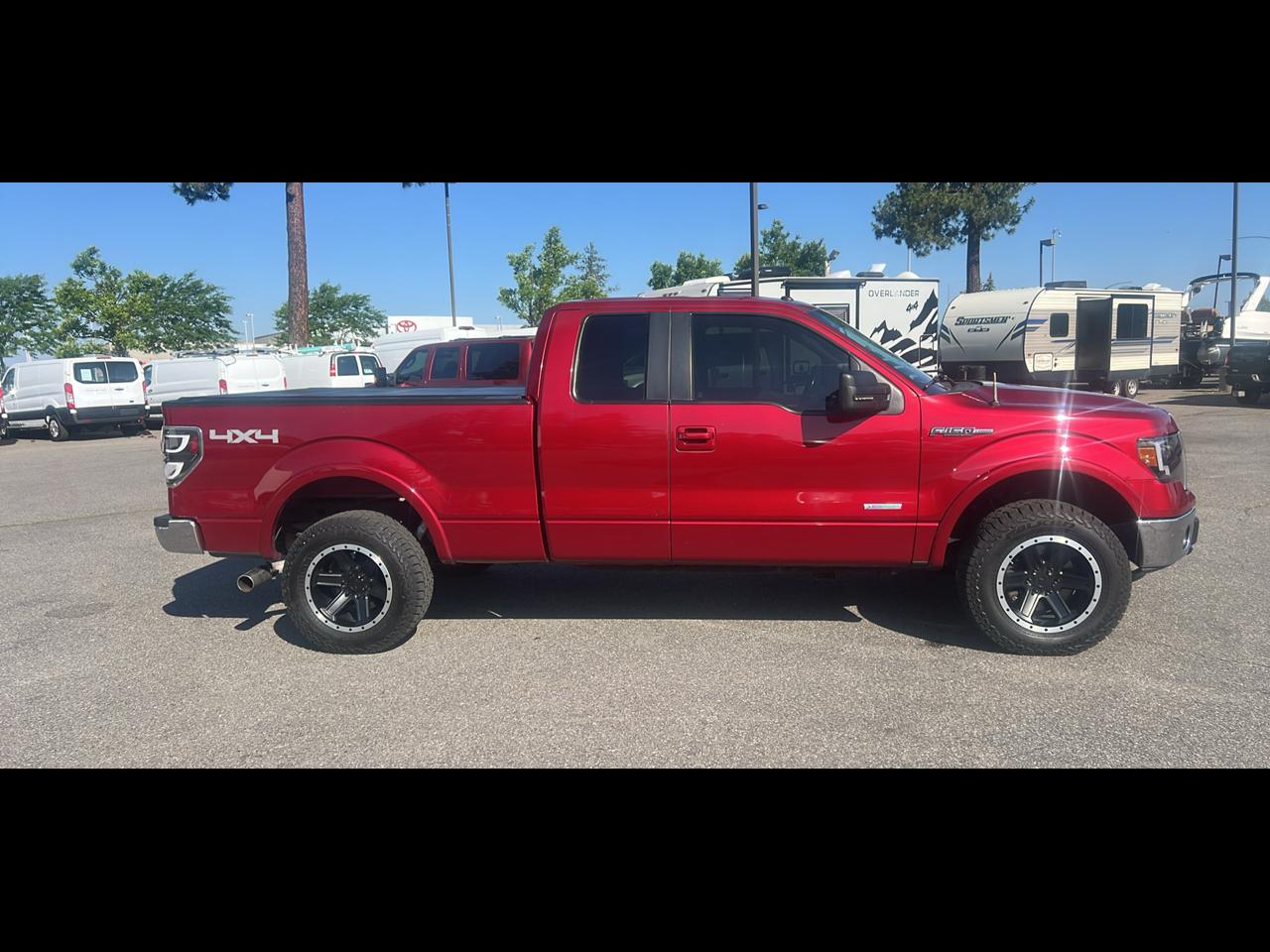 2013 Ford F-150 4WD SuperCab 145" Lariat