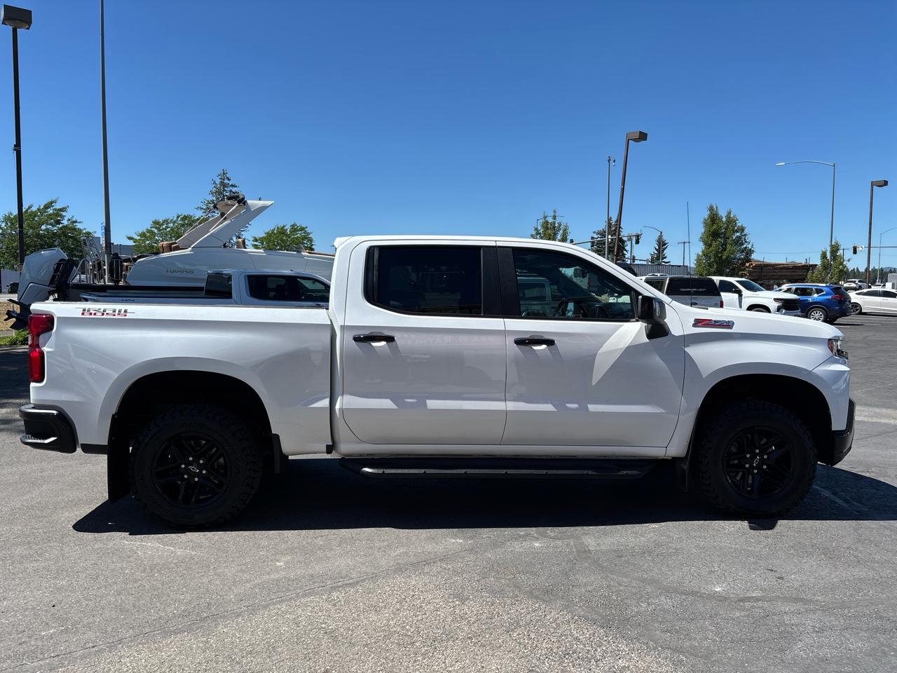 Chevrolet Silverado 1500 LTD 4WD Crew Cab 147" LT Trail Boss 2022